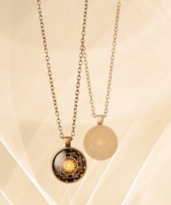 Alternative view of SriYantra – náhrdelník na prilákanie hojnosti a pozitívnej energie