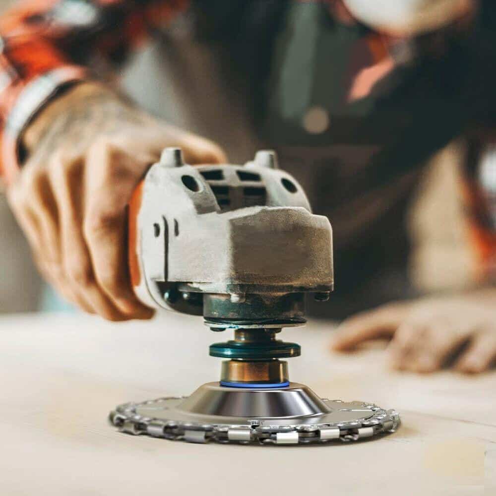 Nástavec na uhlovú brúsku s kotúčom na reťazovú pílu