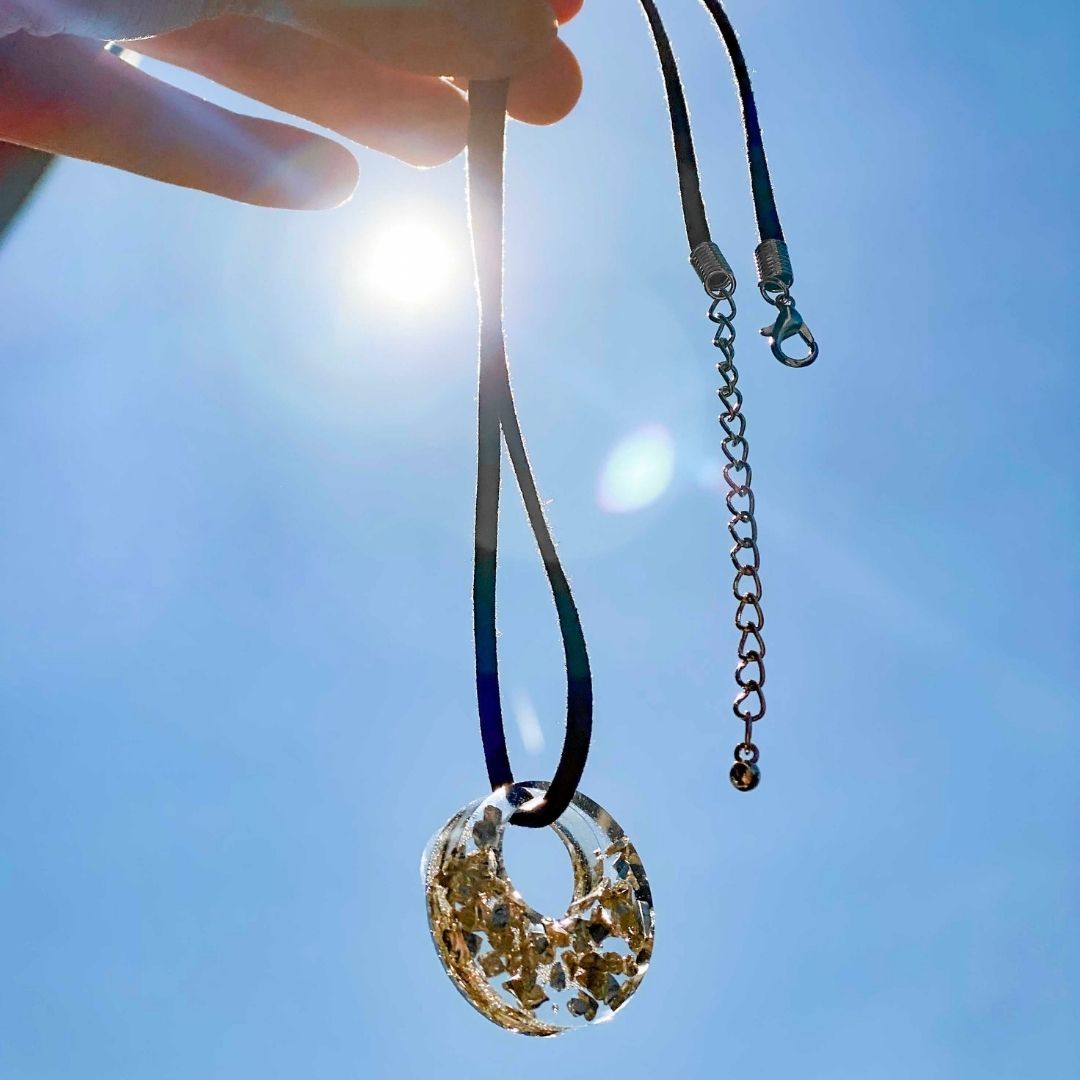 GLUESY® Sada na výrobu šperkov zo živice (83 kusov) – Obrázok 7